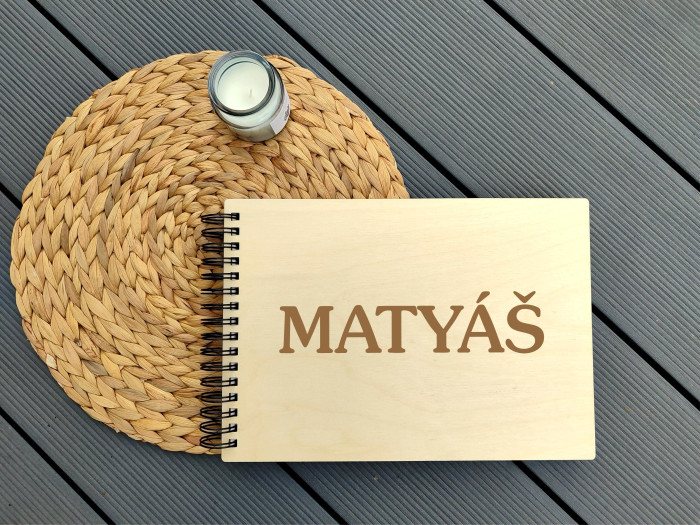 Dětské dřevěné fotoalbum se jménem na přání Písmo 5 - D-decor (1)