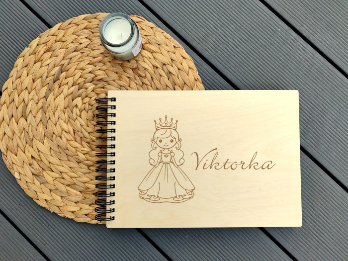Dětské dřevěné fotoalbum se jménem na přání Princezna - D-decor (1)