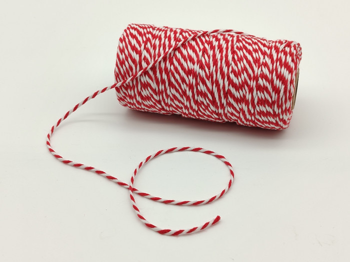 Červenobílý provázek na adventní kalendář - D-decor (1)