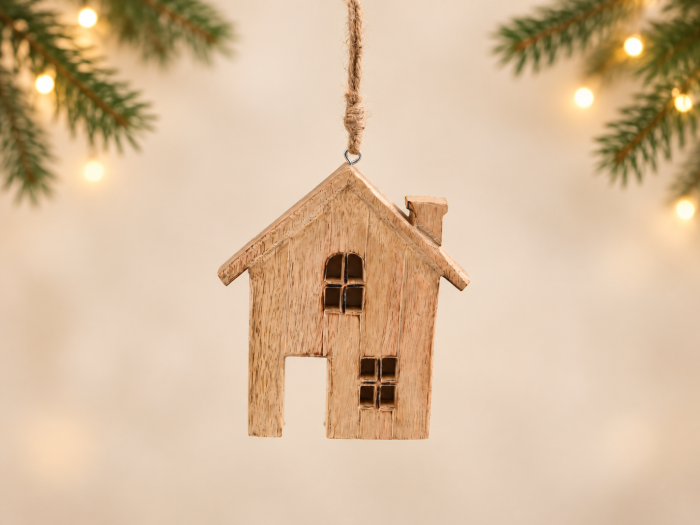 Dřevěný domeček k zavěšení malý | D-decor (1)
