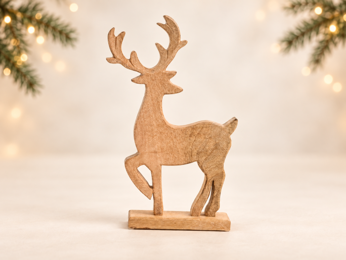 Dřevěný sob na podstavci malý | D-decor (1)