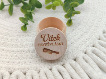 Dřevěná krabička na první vlásky se jménem - D-decor (5)