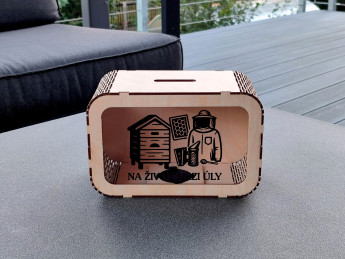 Dřevěná pokladnička pro včelaře – Na život mezi úly - D-decor (3)