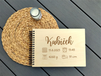 Dětské dřevěné fotoalbum se jménem na přání a údaji o narození 2 - D-decor