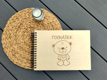 Dětské dřevěné fotoalbum se jménem na přání Medvídek - D-decor