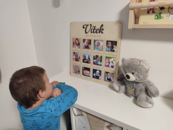 Dřevěná deska "Můj první rok" se jménem a údaji o narození D-decor (6)