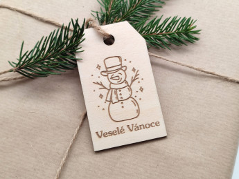 Visačka na vánoční dárky „Veselé Vánoce“ Sněhulák - D-decor
