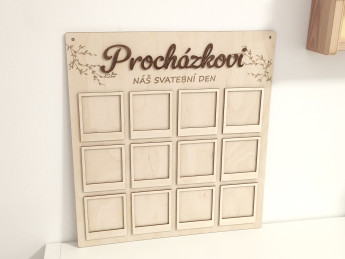 Svatební dřevěná deska na fotografie „Náš svatební den“ s příjmením novomanželů | D-decor (5)