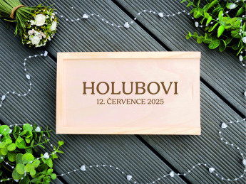 Dřevěná krabička na svatební fotografie malá 2 - D-decor (1)