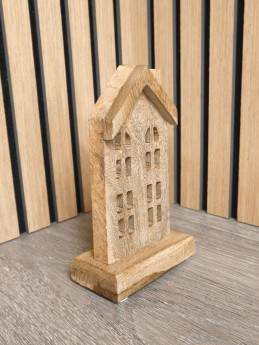 Dřevěný domeček na podstavci malý | D-decor (3)